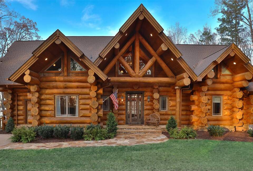 Handcrafted Log Cabin Retreat on Lake Norman - Mooresville, North Carolina