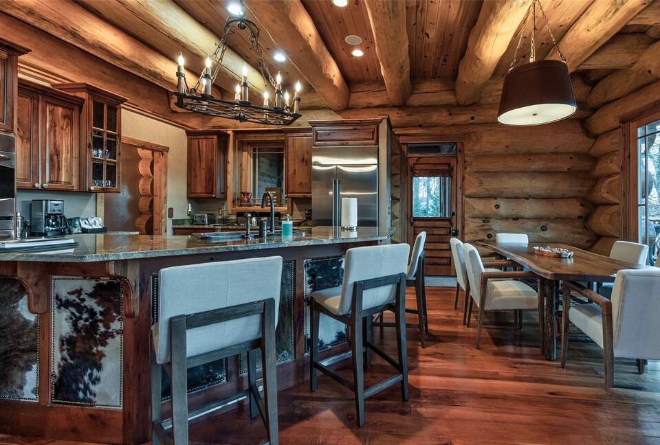 Handcrafted Log Cabin Retreat on Lake Norman - Mooresville, North Carolina