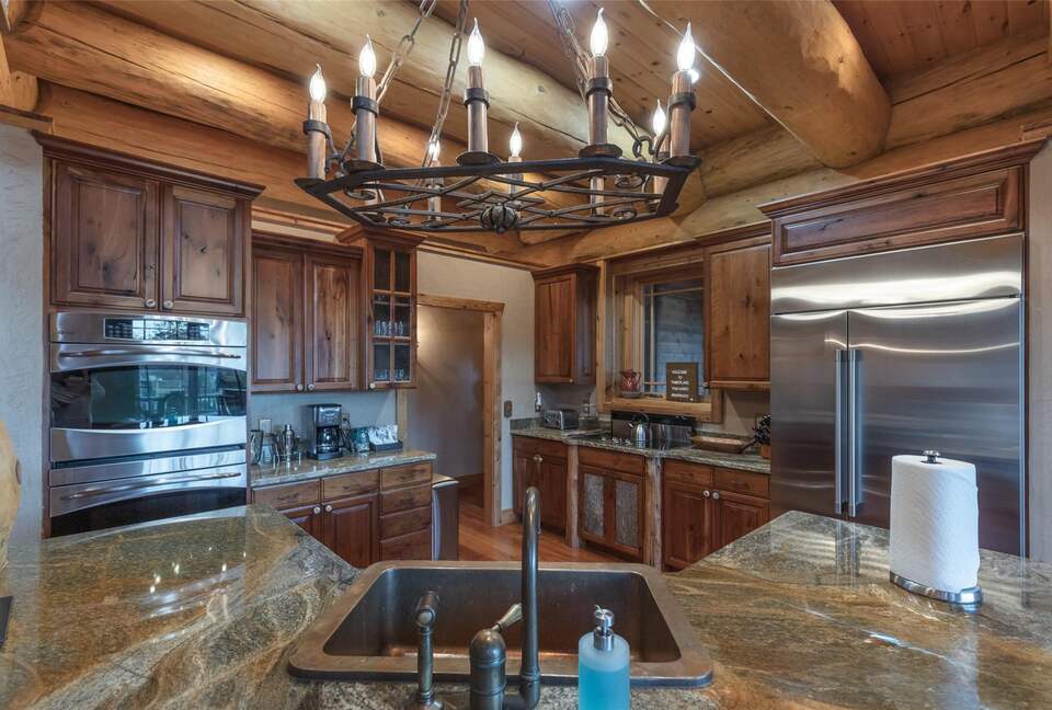 Handcrafted Log Cabin Retreat on Lake Norman - Mooresville, North Carolina