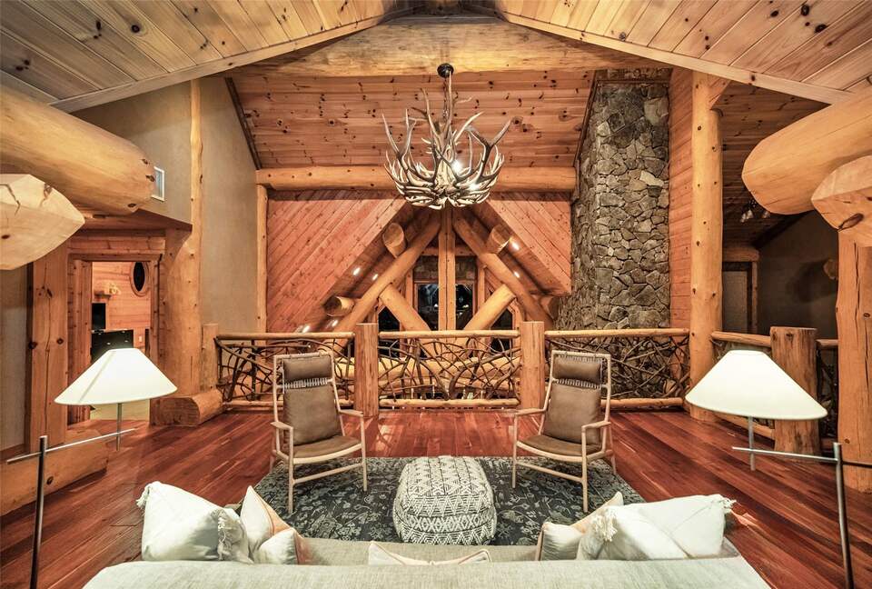 Handcrafted Log Cabin Retreat on Lake Norman - Mooresville, North Carolina