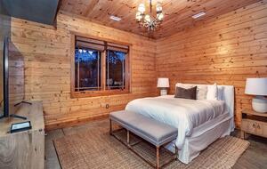 Handcrafted Log Cabin Retreat on Lake Norman - Mooresville, North Carolina