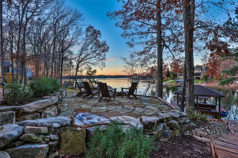 Handcrafted Log Cabin Retreat on Lake Norman - Mooresville, North Carolina