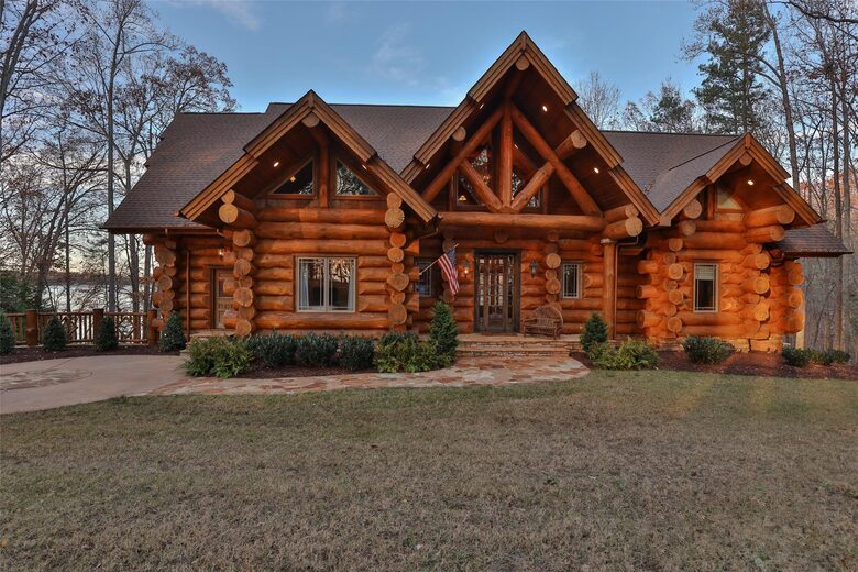 Handcrafted Log Cabin Retreat on Lake Norman - Mooresville, North Carolina