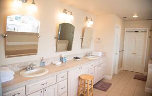 Sierra Foothills Sunset Estate - Colfax, California