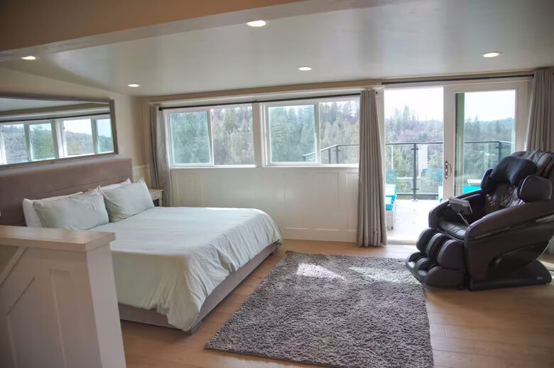 Sierra Foothills Sunset Estate - Colfax, California