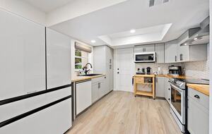 Resort-Style Jupiter Retreat on 1.25 Acres - Jupiter, Florida