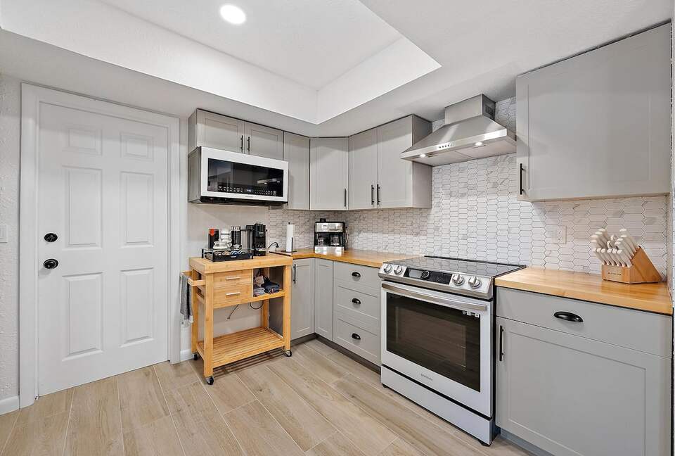 Resort-Style Jupiter Retreat on 1.25 Acres - Jupiter, Florida