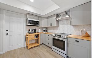 Resort-Style Jupiter Retreat on 1.25 Acres - Jupiter, Florida