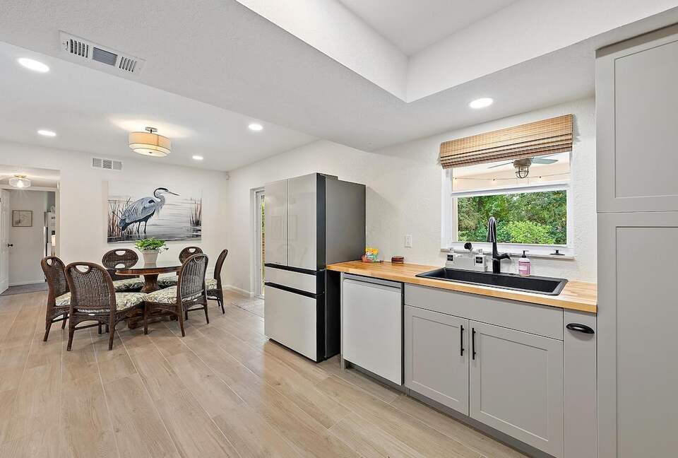 Resort-Style Jupiter Retreat on 1.25 Acres - Jupiter, Florida