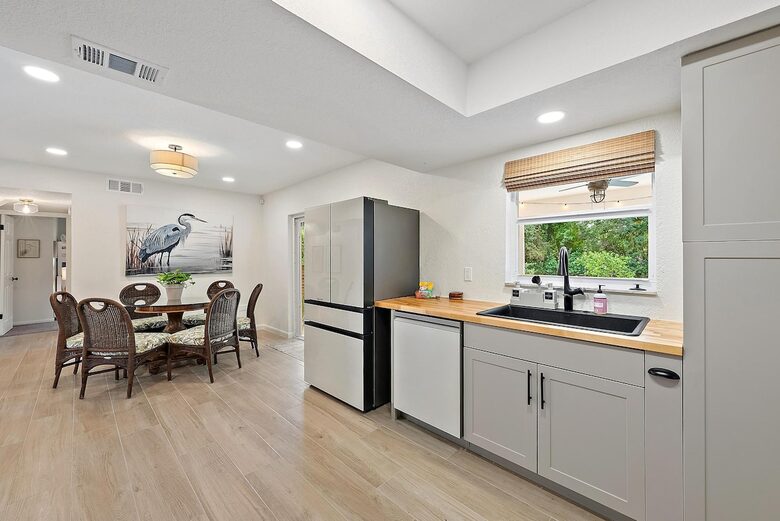 Resort-Style Jupiter Retreat on 1.25 Acres - Jupiter, Florida