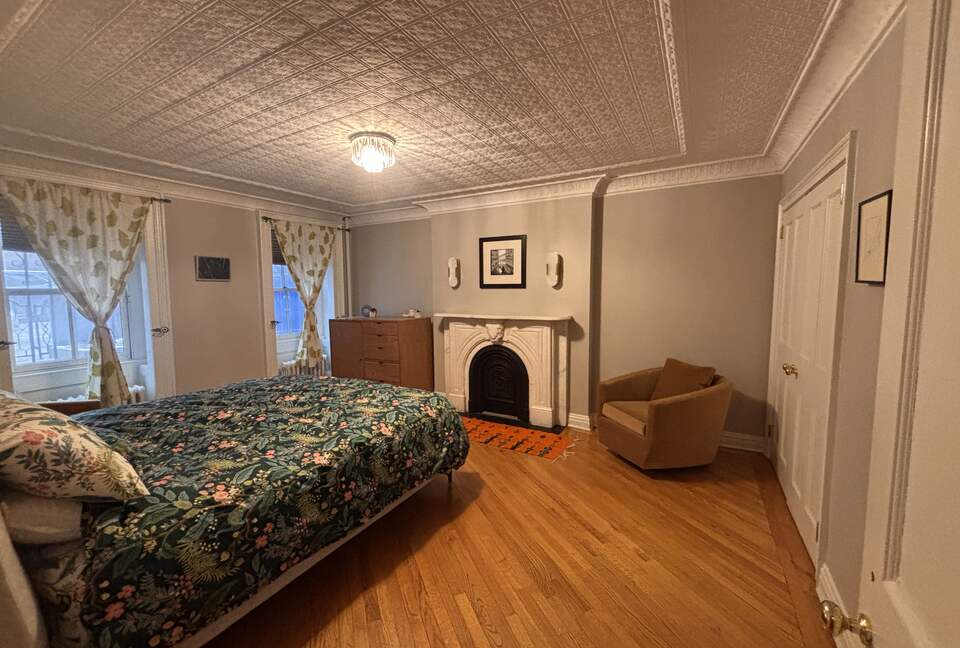 Grand Parlor–Garden Triplex with Garden-Level Living - New York City, New York