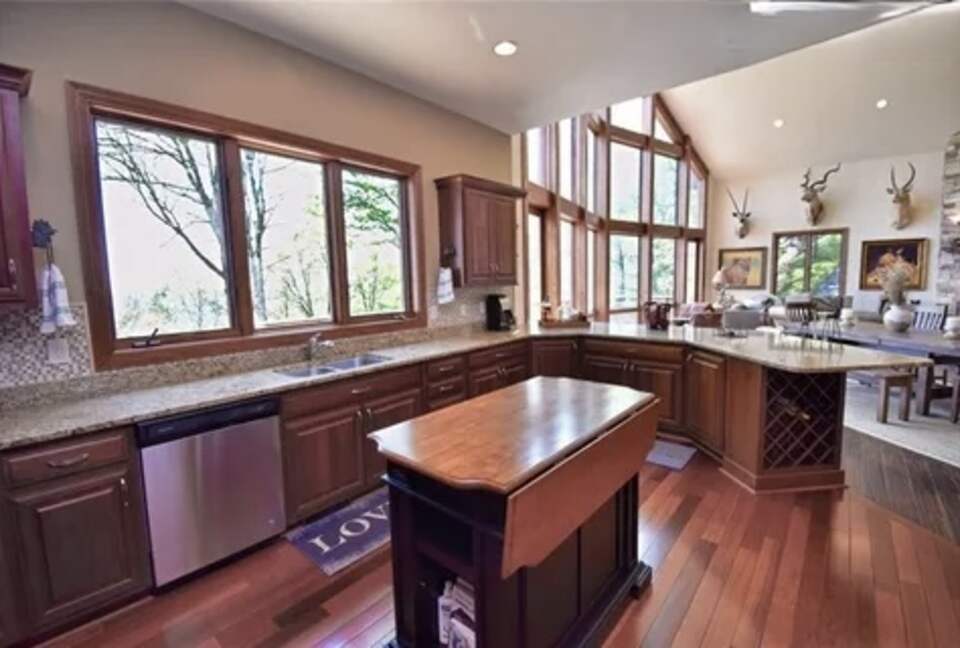 Long-Range View Mountain Retreat in Banner Elk - Banner Elk, North Carolina