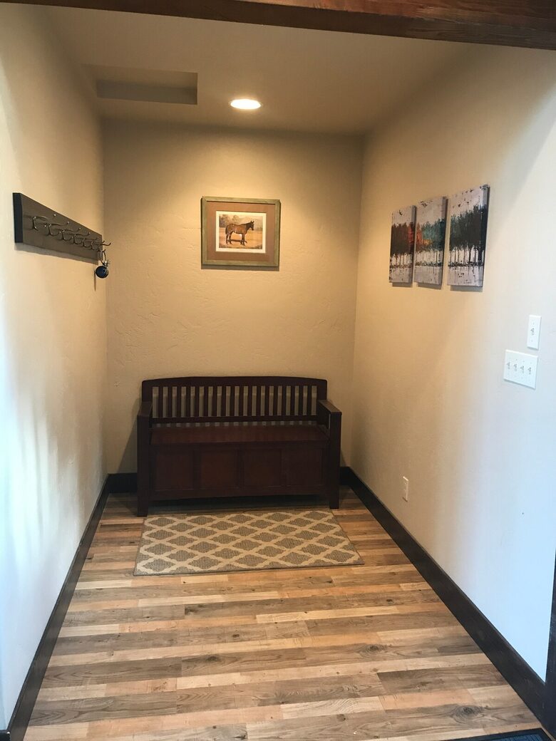 Secluded Forest Guesthouse Near Whitefish - Whitefish, Montana