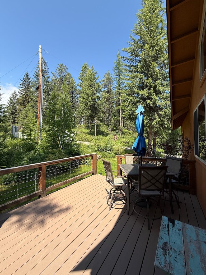Secluded Forest Guesthouse Near Whitefish - Whitefish, Montana