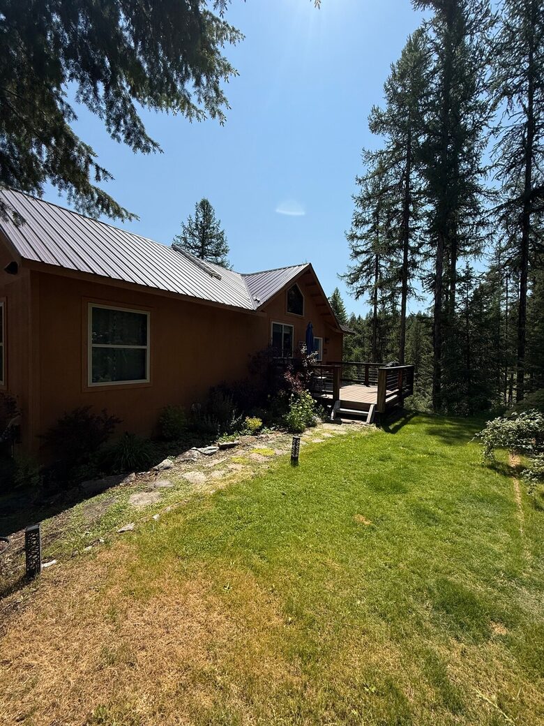 Secluded Forest Guesthouse Near Whitefish - Whitefish, Montana