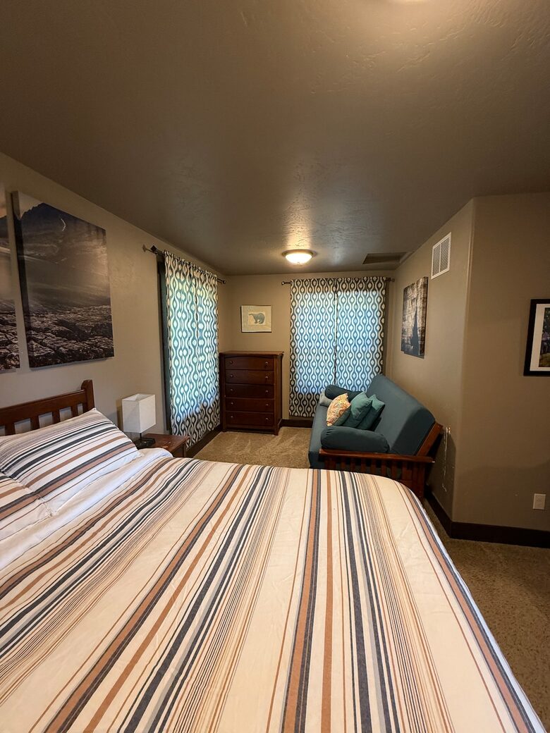 Secluded Forest Guesthouse Near Whitefish - Whitefish, Montana