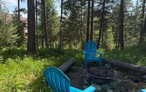 Secluded Forest Guesthouse Near Whitefish - Whitefish, Montana