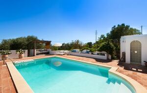 An Algarve Farmhouse With Rustic And Elegant Design - Tavira, Portugal