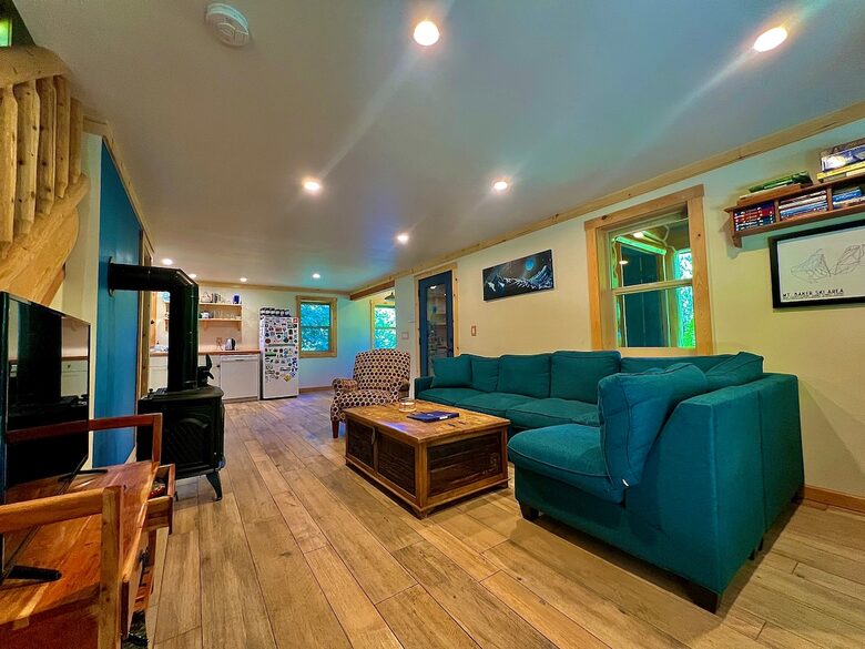 Cozy Mt. Baker Cabin with Forest & Mountain Views - Deming, Washington