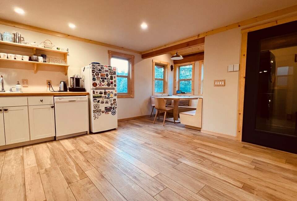 Cozy Mt. Baker Cabin with Forest & Mountain Views - Deming, Washington