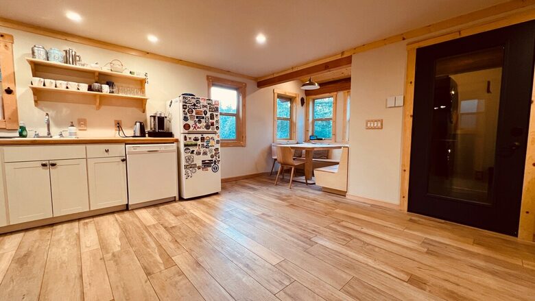 Cozy Mt. Baker Cabin with Forest & Mountain Views - Deming, Washington