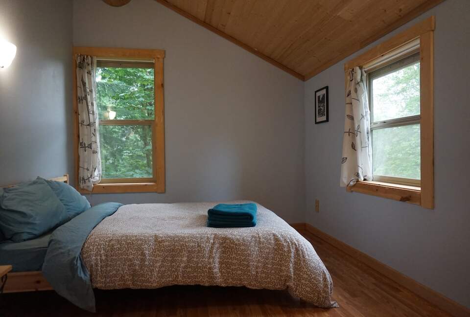 Cozy Mt. Baker Cabin with Forest & Mountain Views - Deming, Washington