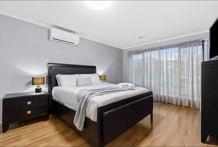 Large Group Coastal Living with Alfresco Flow - Capel Sound, Australia