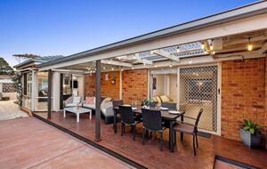 Large Group Coastal Living with Alfresco Flow - Capel Sound, Australia