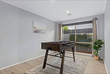 Large Group Coastal Living with Alfresco Flow - Capel Sound, Australia