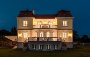 Elegance Amidst Vineyards and Blooms - Zalaszántó, Hungary