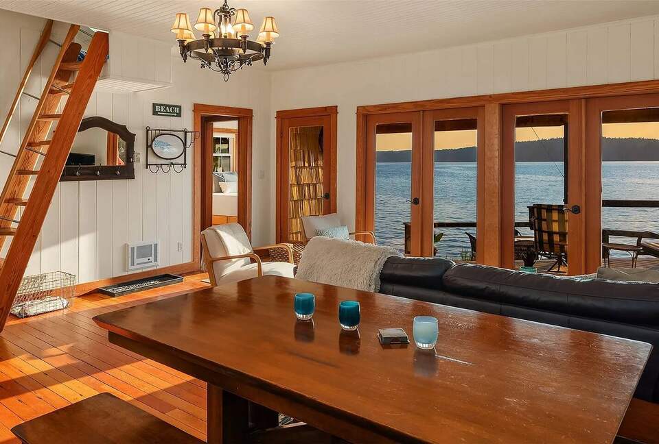 Fern Cove Waterfront Escape on Vashon Island - Vashon, Washington