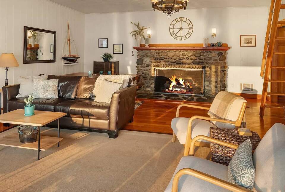 Fern Cove Waterfront Escape on Vashon Island - Vashon, Washington