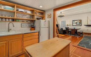 Fern Cove Waterfront Escape on Vashon Island - Vashon, Washington