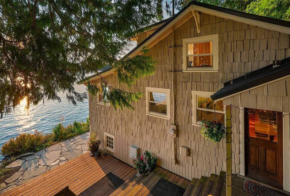 Fern Cove Waterfront Escape on Vashon Island - Vashon, Washington