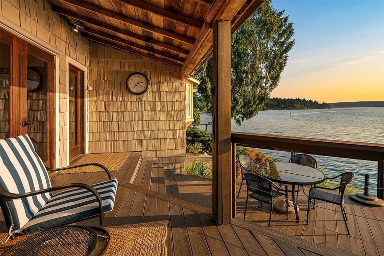 Fern Cove Waterfront Escape on Vashon Island - Vashon, Washington