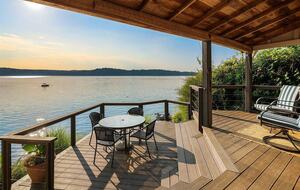 Fern Cove Waterfront Escape on Vashon Island - Vashon, Washington