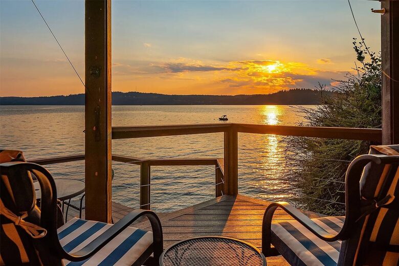 Fern Cove Waterfront Escape on Vashon Island - Vashon, Washington