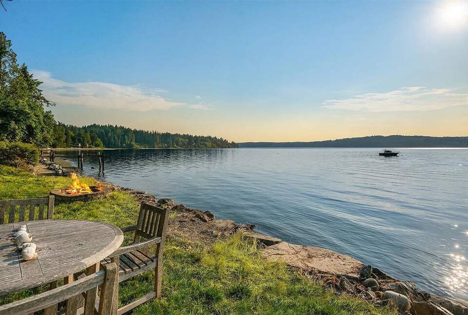 Fern Cove Waterfront Escape on Vashon Island - Vashon, Washington