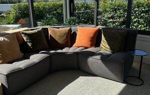 Arrowtown Golfside Retreat with Sun-Soaked Living - Arrowtown, New Zealand