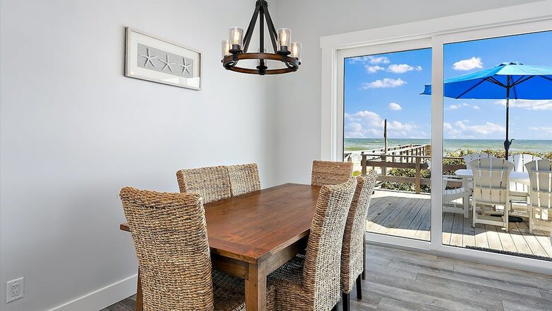 Modern Oceanfront Retreat on Ponte Vedra Beach - Jacksonville Beach, Florida