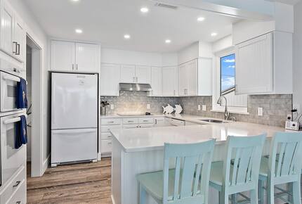 Modern Oceanfront Retreat on Ponte Vedra Beach - Jacksonville Beach, Florida