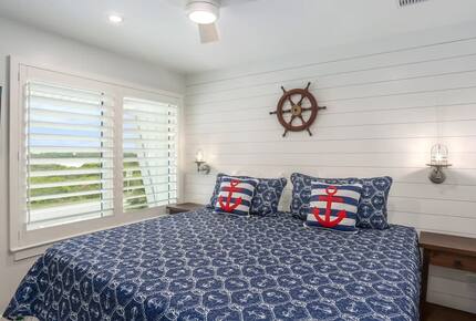 Modern Oceanfront Retreat on Ponte Vedra Beach - Jacksonville Beach, Florida