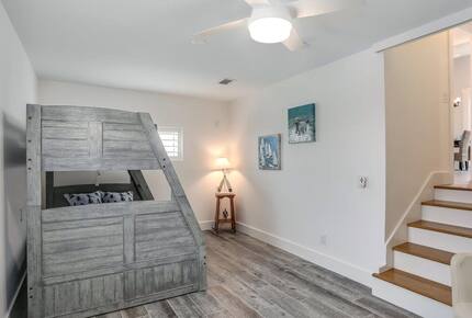 Modern Oceanfront Retreat on Ponte Vedra Beach - Jacksonville Beach, Florida