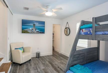 Modern Oceanfront Retreat on Ponte Vedra Beach - Jacksonville Beach, Florida