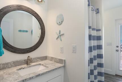 Modern Oceanfront Retreat on Ponte Vedra Beach - Jacksonville Beach, Florida