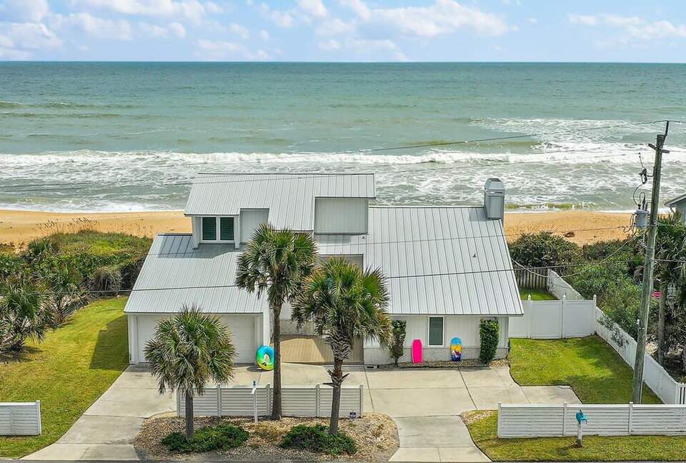 Modern Oceanfront Retreat on Ponte Vedra Beach - Jacksonville Beach, Florida