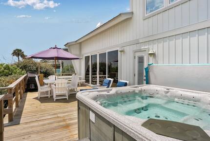 Modern Oceanfront Retreat on Ponte Vedra Beach - Jacksonville Beach, Florida