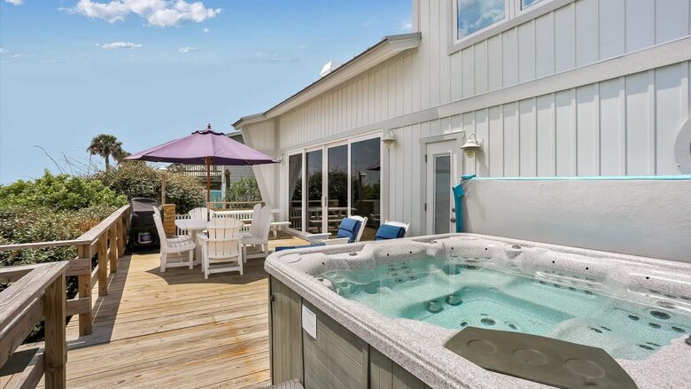 Modern Oceanfront Retreat on Ponte Vedra Beach - Jacksonville Beach, Florida