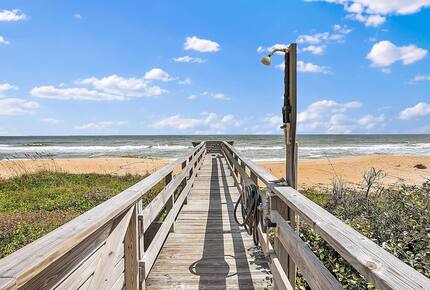 Modern Oceanfront Retreat on Ponte Vedra Beach - Jacksonville Beach, Florida