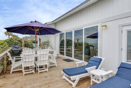 Modern Oceanfront Retreat on Ponte Vedra Beach - Jacksonville Beach, Florida